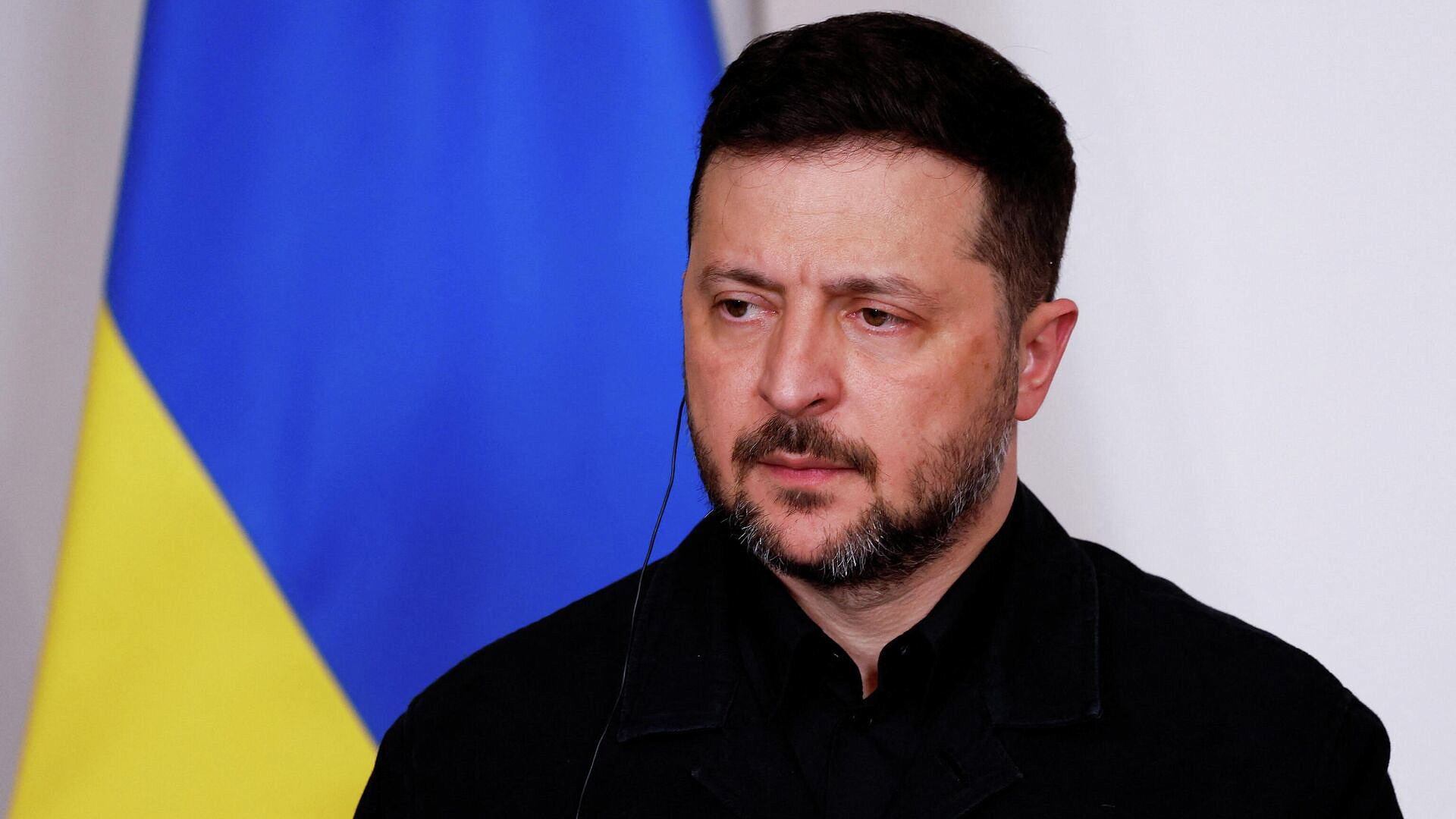 Ушаков назвал указ Зеленского о параде в Москве клоунадой