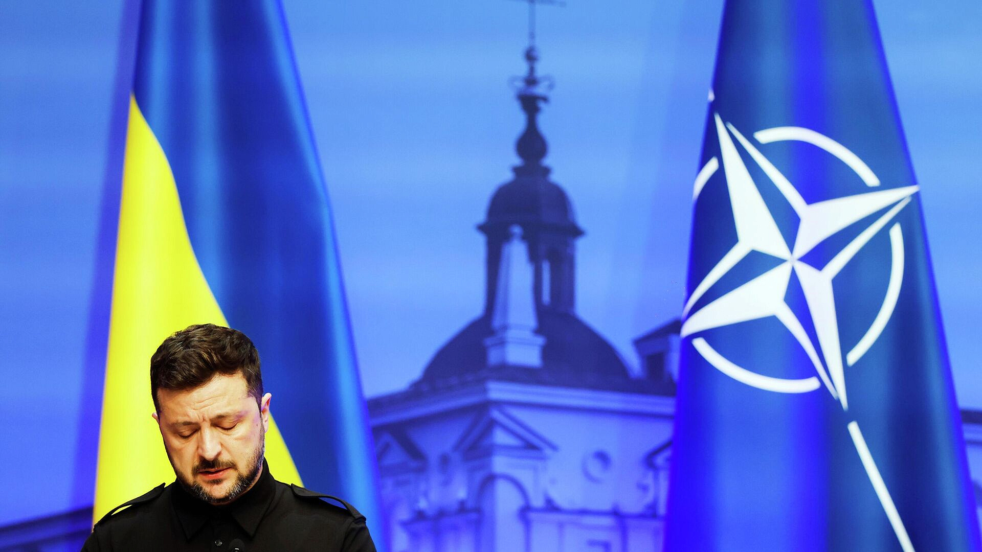 На Украине меньше жителей считаю членство в НАТО гарантией безопасности