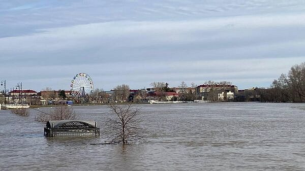 Уровень воды в реке Ишим в селе Абатское поднялся до 1223 сантиметров