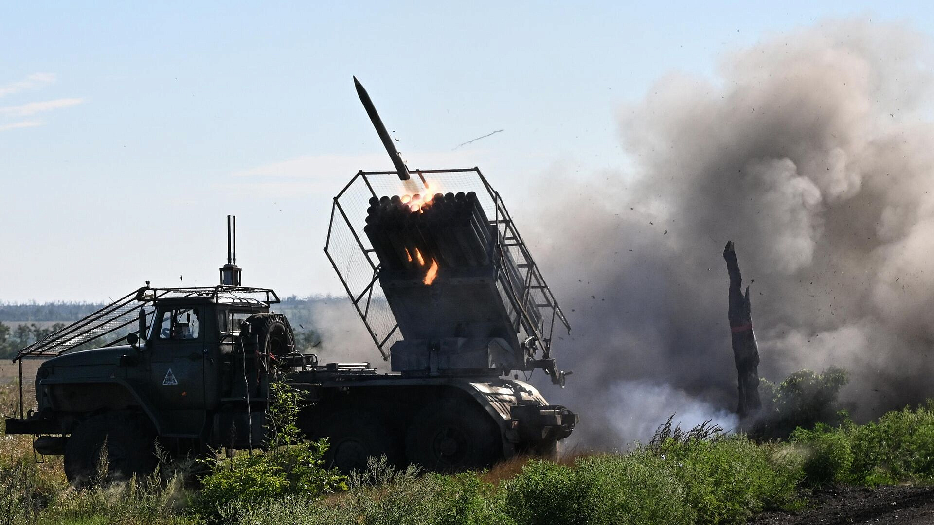 Расчет "Града" уничтожил опорный пункт ВСУ под Авдеевкой