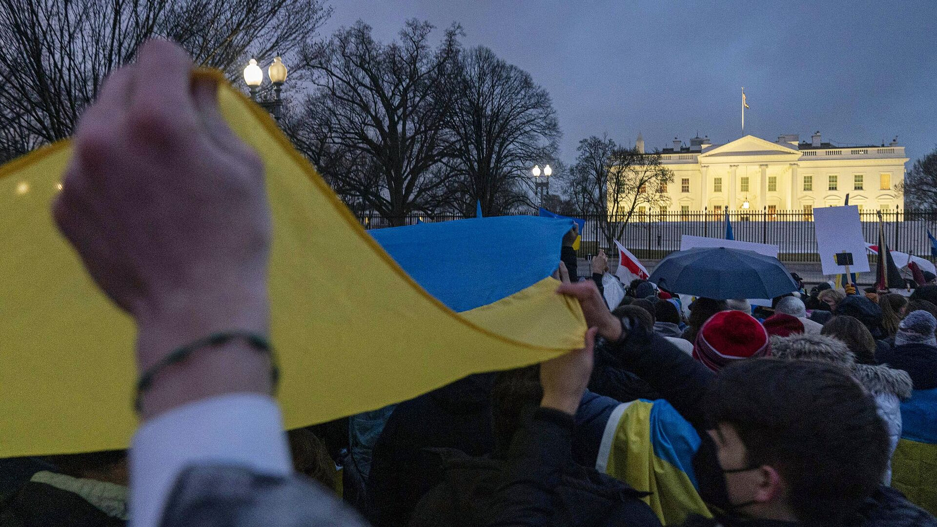 Поведение украинской делегации на переговорах с США вызвало ярость в Сети