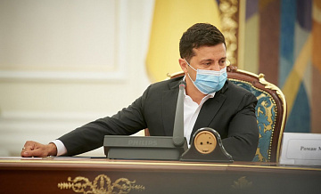 Байден будет отдавать Зеленскому приказы, а не договариваться