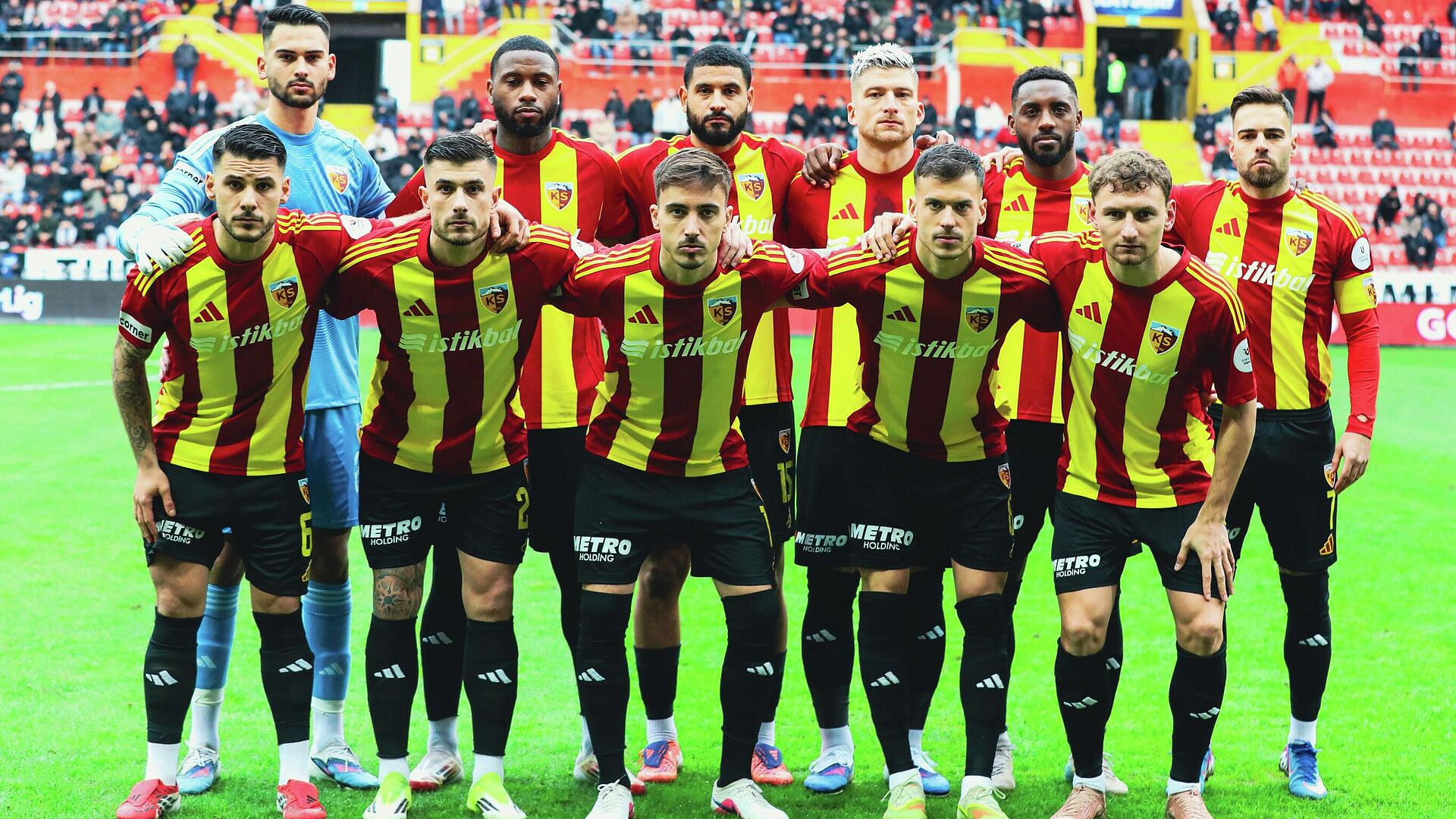 Клуб Чалова и Макарова "Кайсериспор" объявил об уходе главного тренера