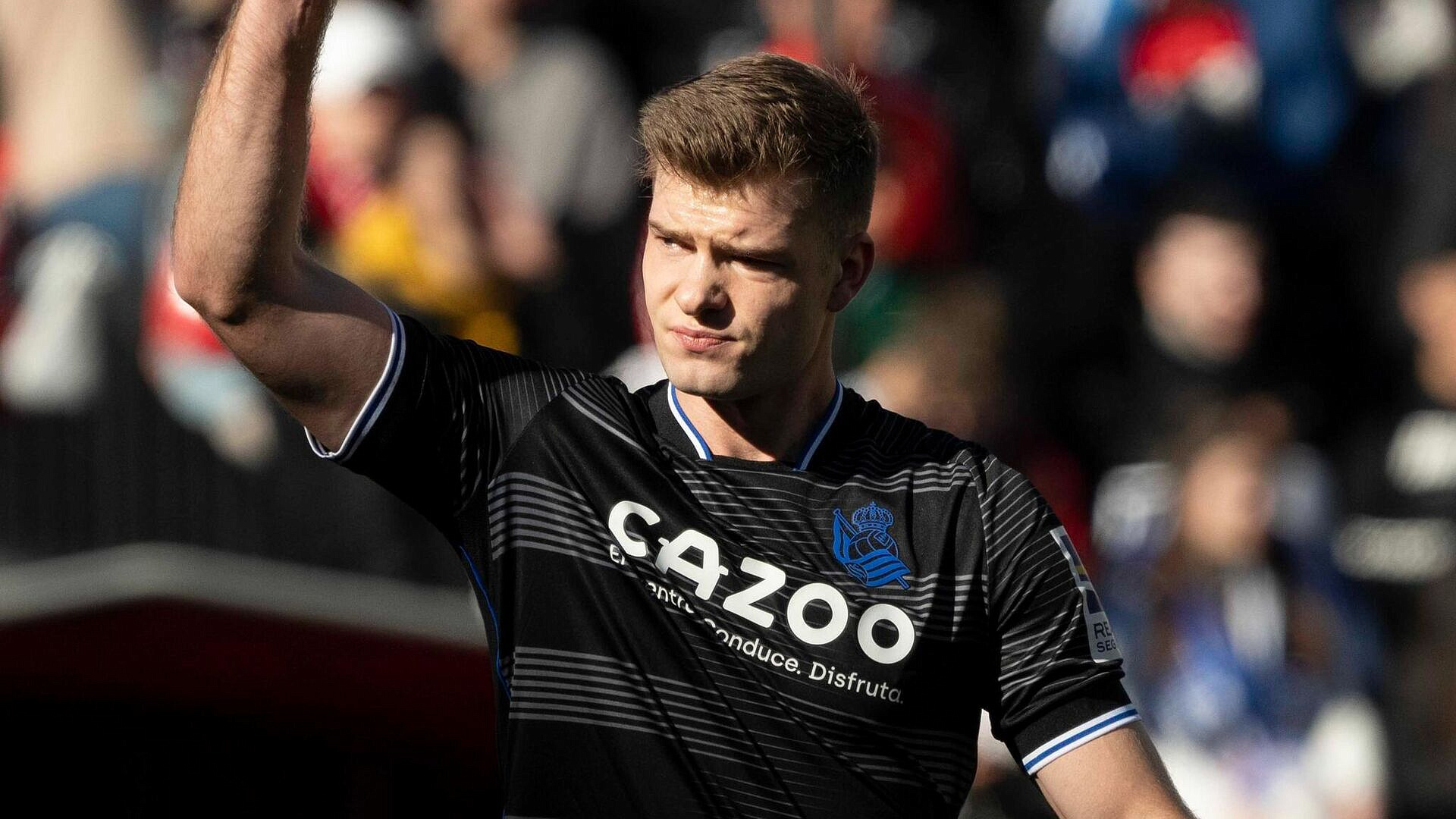 Футболист "Атлетико" Сёрлот покинул поле на носилках