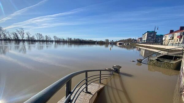 В Тюменской области снизился уровень воды в реке Ишим