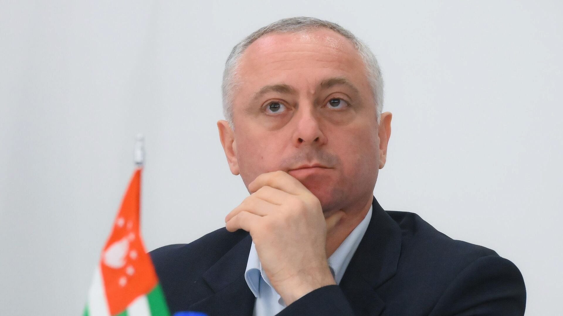 Президент Абхазии поручил правительству проработать развитие туротрасли