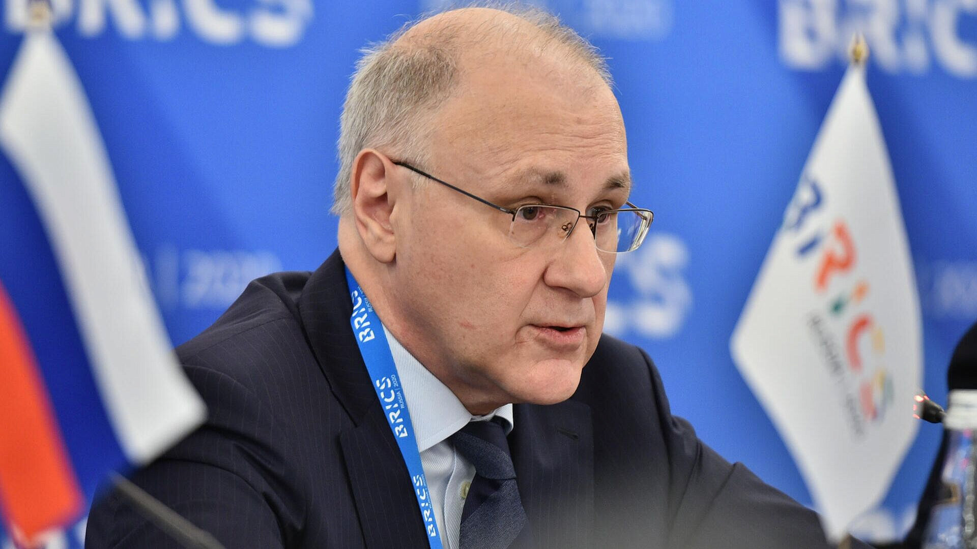 Гаага боится остаться за бортом переговоров по Украине, заявил Тарабрин