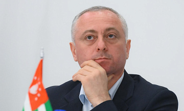 Президент Абхазии поручил правительству проработать развитие туротрасли