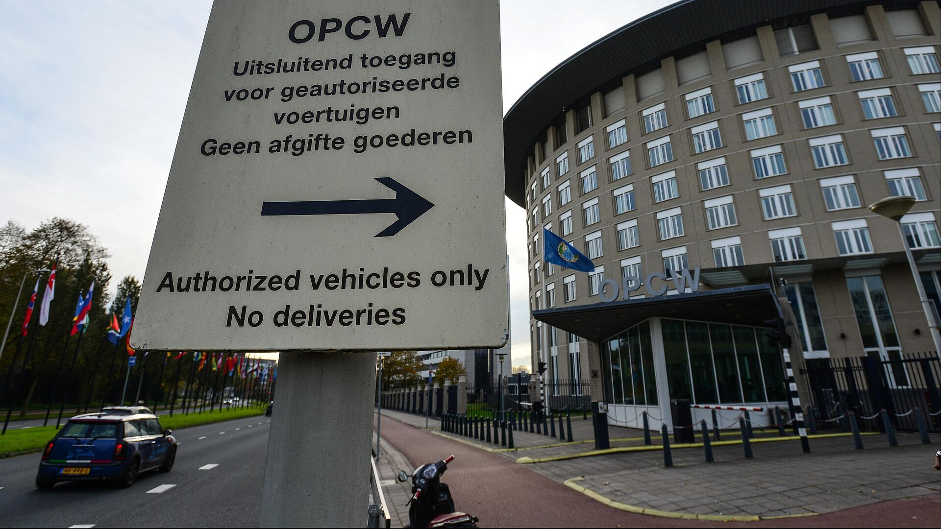 На позициях ВСУ находят токсичные химикаты, заявил постпред России при ОЗХО