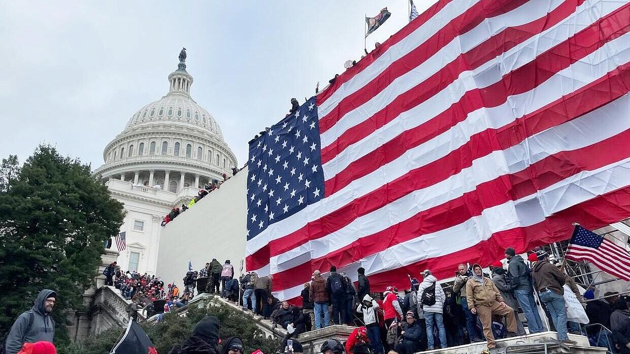 СМИ: наплыв мигрантов при Байдене стал крупнейшим в истории США