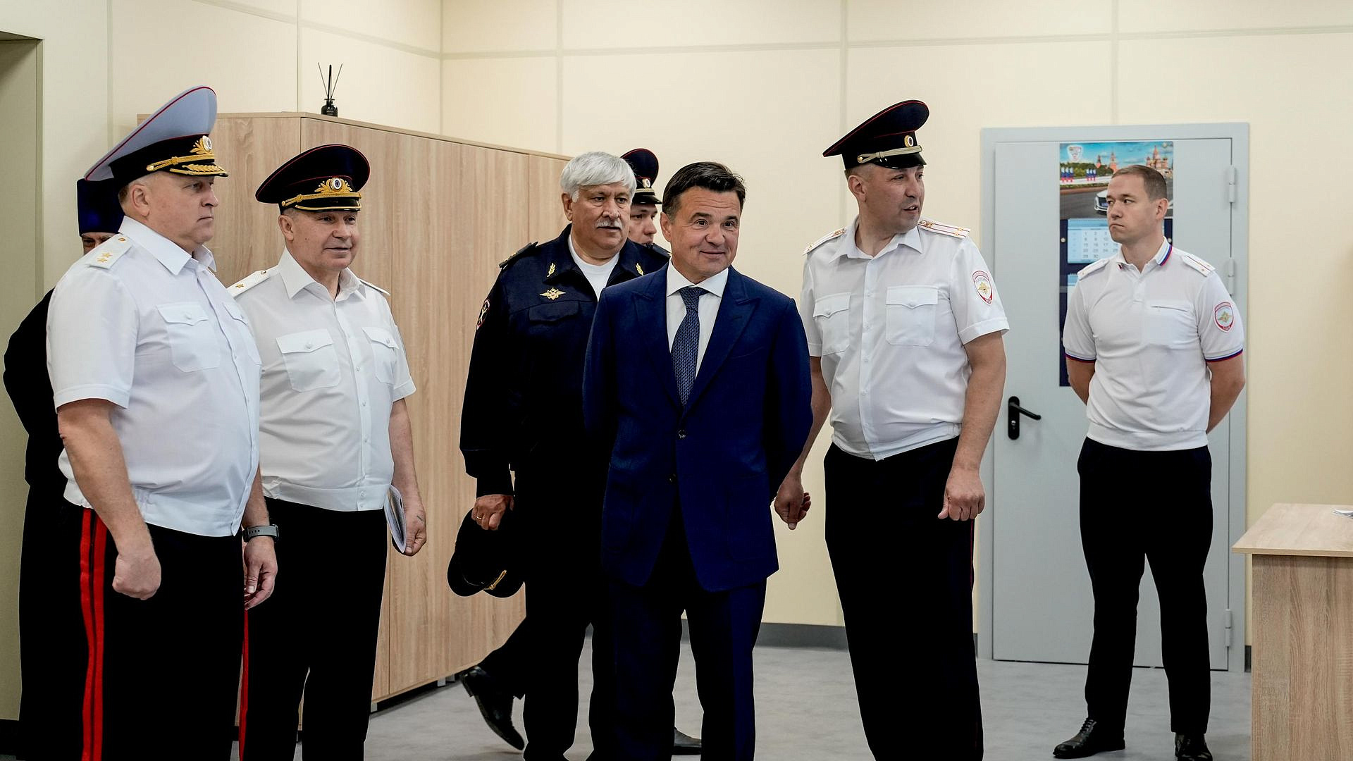 Воробьев поздравил сотрудников ГИБДД с профессиональным праздником