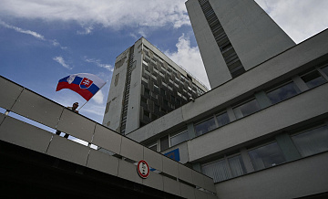 Министр сельского хозяйства Словакии обсудил сотрудничество с послом России