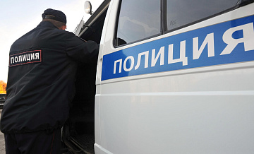 В Челябинске разыскивают подозреваемого, сломавшего нос девушке-хостес