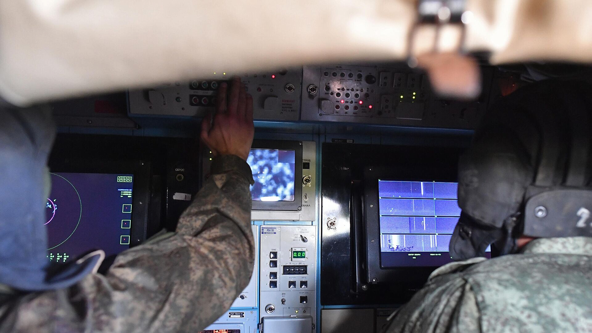 ПВО отразила атаку еще одного БПЛА, летевшего на Москву
